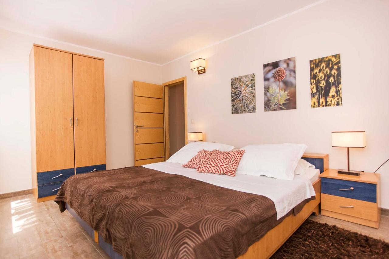 Apartments Romano Rovinj Exterior photo